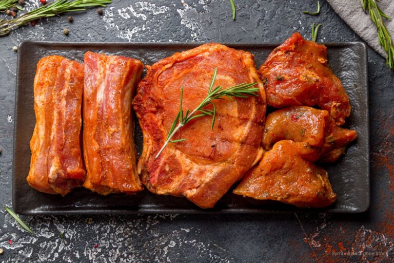 Grilltasse vom Strohschwein (Bauch, Schopf und Karree) vom Gramitscherhof