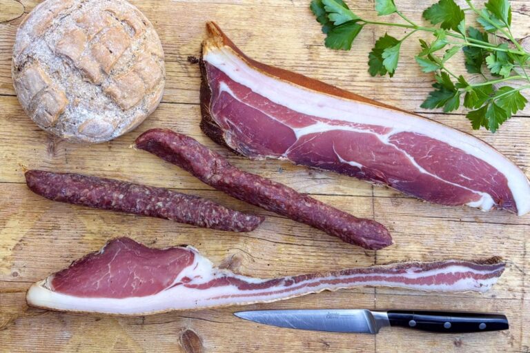 Probierpaket von Gasslerspeck mit Schinkenspeck, Seitenspeck und Hauswürstel