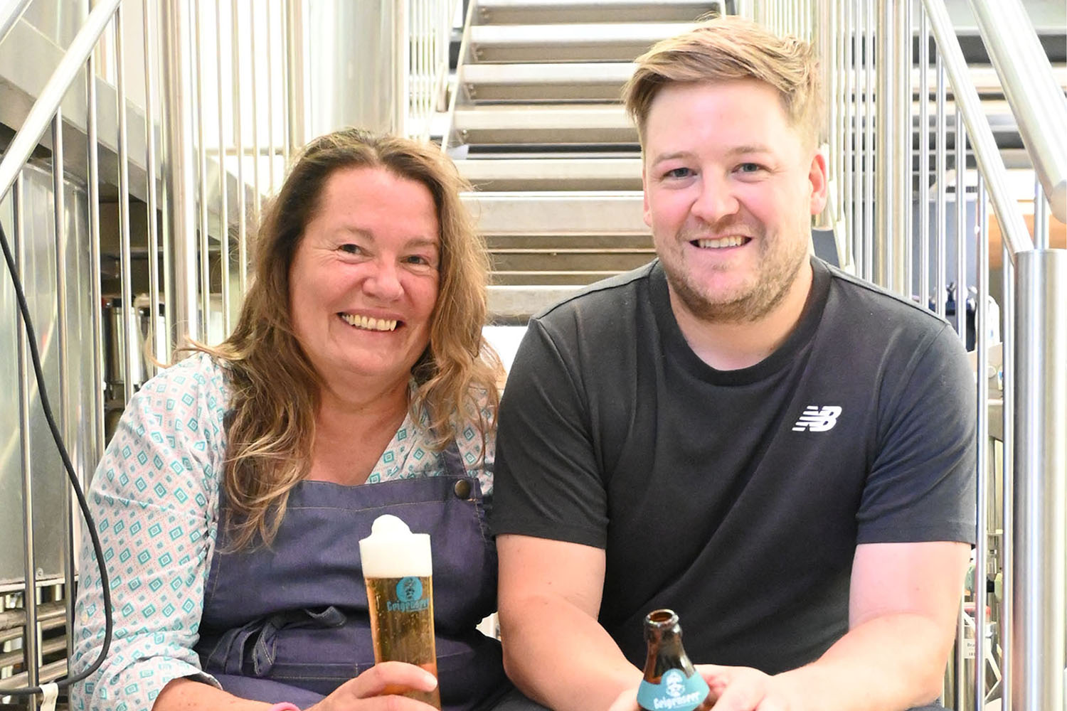 Claudia Hölbling von Gaumenfest.at und Bastian Stolz von der Geigenseer Privatbrauerei